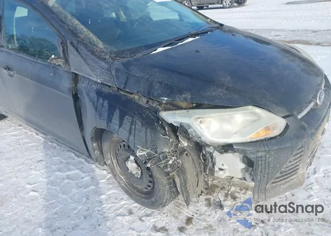 2012 Ford Focus Se z USA, uszkodzony, nr VIN 1FAHP3F25CL127862